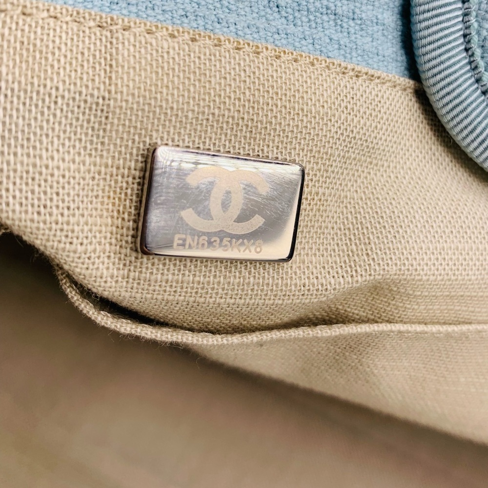 Chanel 2022 Small Deauville Tote w/ Pouch 💙 - Picture 6 of 16
